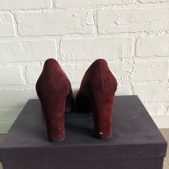PRADA burgundy suede heels - size 35.5 - Picture 3 of 7